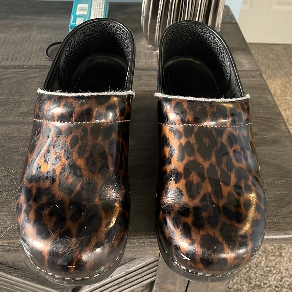 Dansko leather clogs leopard patent leather